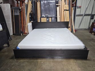 King bed $350