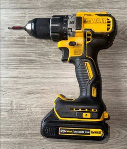 DeWALT DCD791 20V MAX XR Brushless 1/2" Drill Driver w/ Battery Tested
