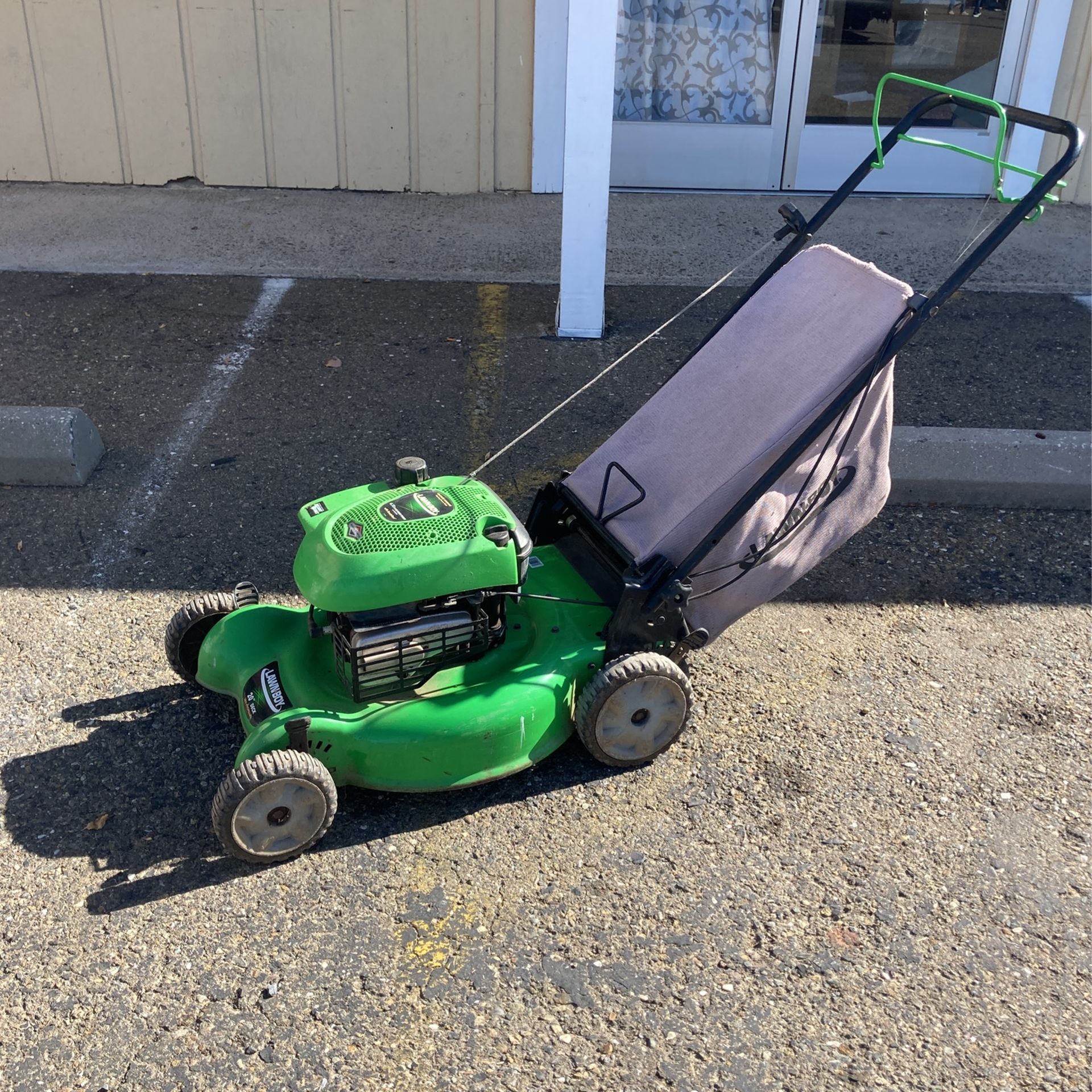 Gas lawnmower
