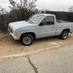 1990 Nissan Pickup