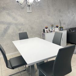 White/gray  Dining Table With Chairs 