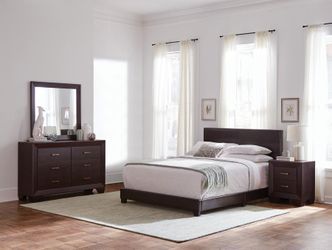 300762Q-S4✨ Brand New 4-Piece Queen Upholstered Bedroom Set – Sleek Espresso Finish! ✨