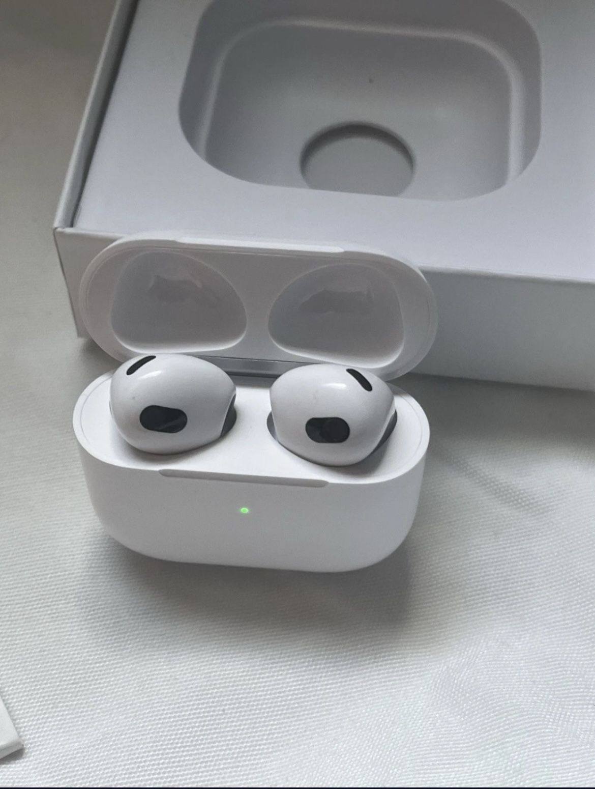 AirPods 3rd Generation (Mint)
