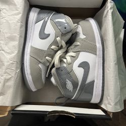 Toddler Jordan 1 Mid Shoes