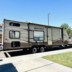 2017 Forest River Grey Wolf 26BH Bunkhouse travel trailer
