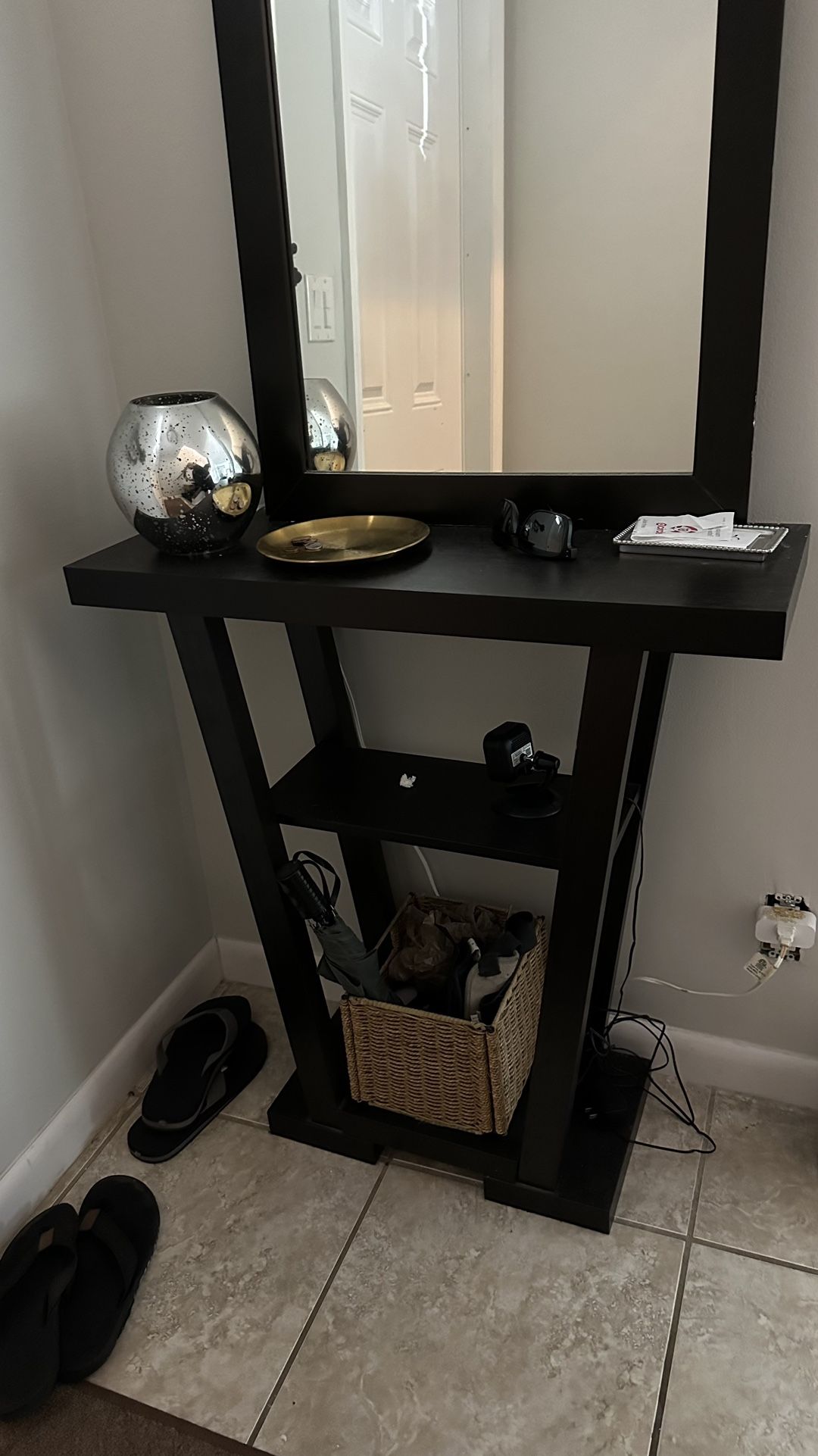 Entrance Console Table and Accent Mirror