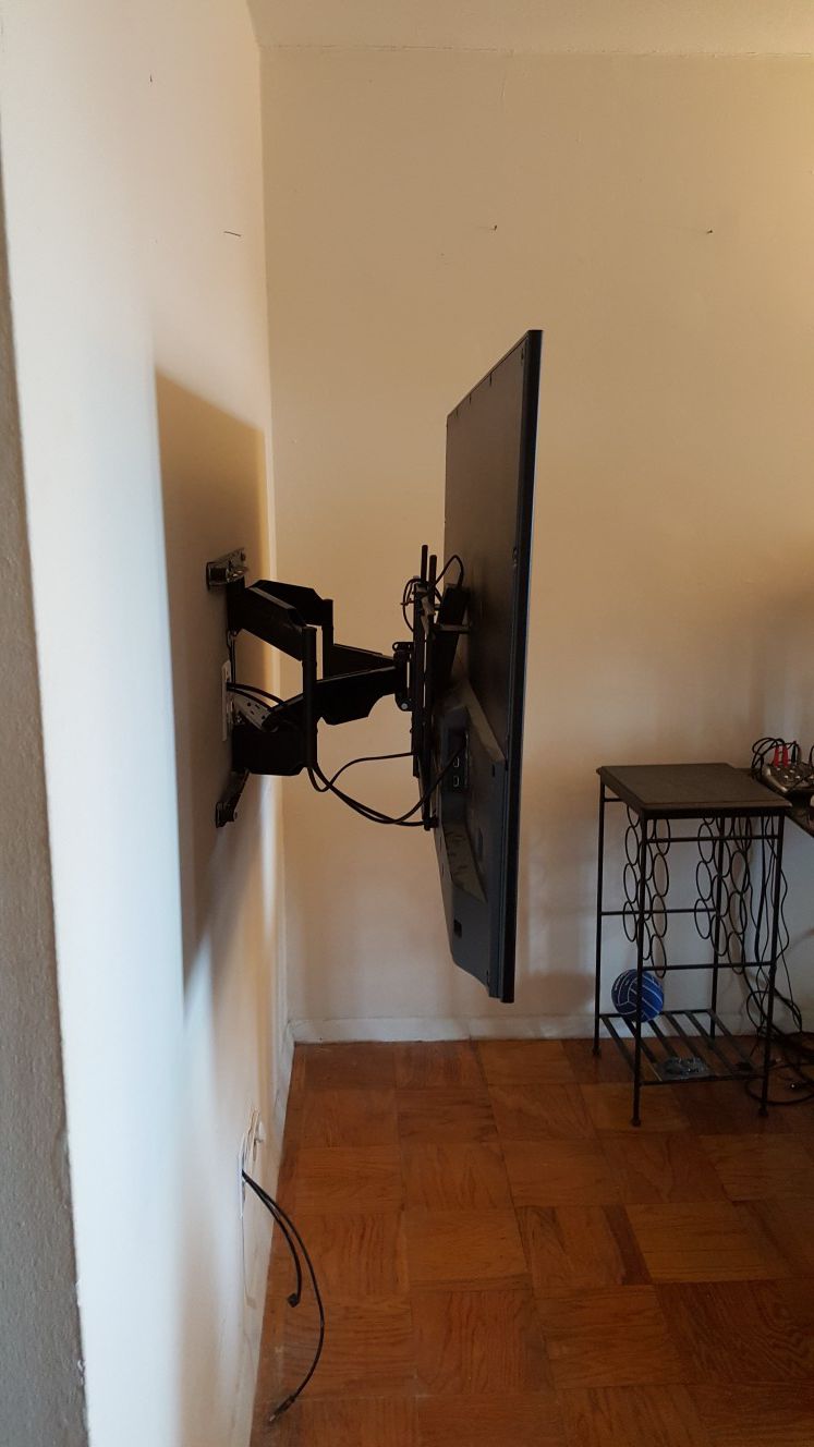 Tv mounting service-- with flat tilting and full motion swivel tv wall mounts