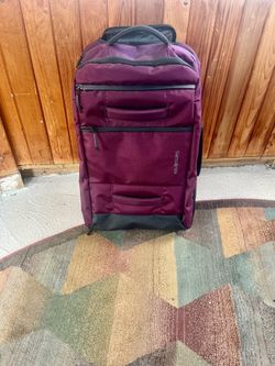 Samsonite wheeled pull behind suitcase