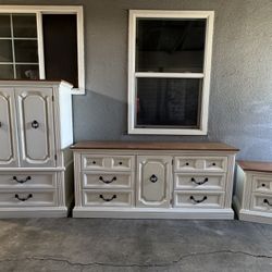 Solid Wood Lea Set One Tall Dresser One Long Dresser And One Night Stand In Very Good Condition All Drawers Open Just Fine 