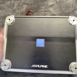 Alpine Amplifier 