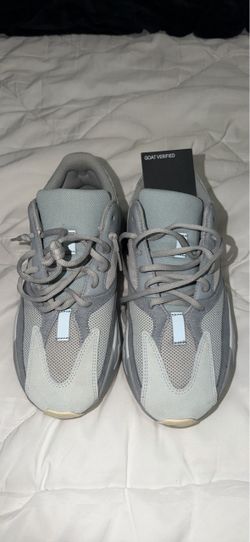 Yeezy 700 v2 inertia NEED GONE ASAP