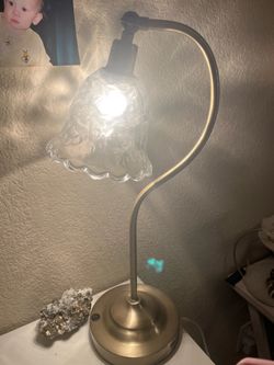 Homegoods flower desk lamp