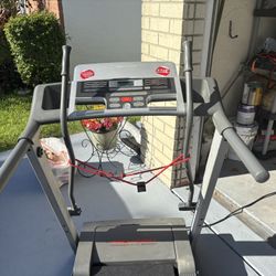 treadmill by Pro Form
