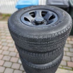 Set Of 4 Wheels New Batery And Running Boards  1996 4runner