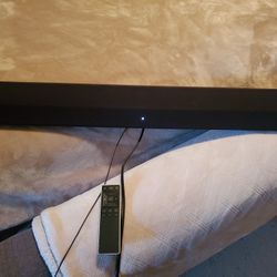 Vizio Sound Bar With Remote And Bluetooth  Wireless 