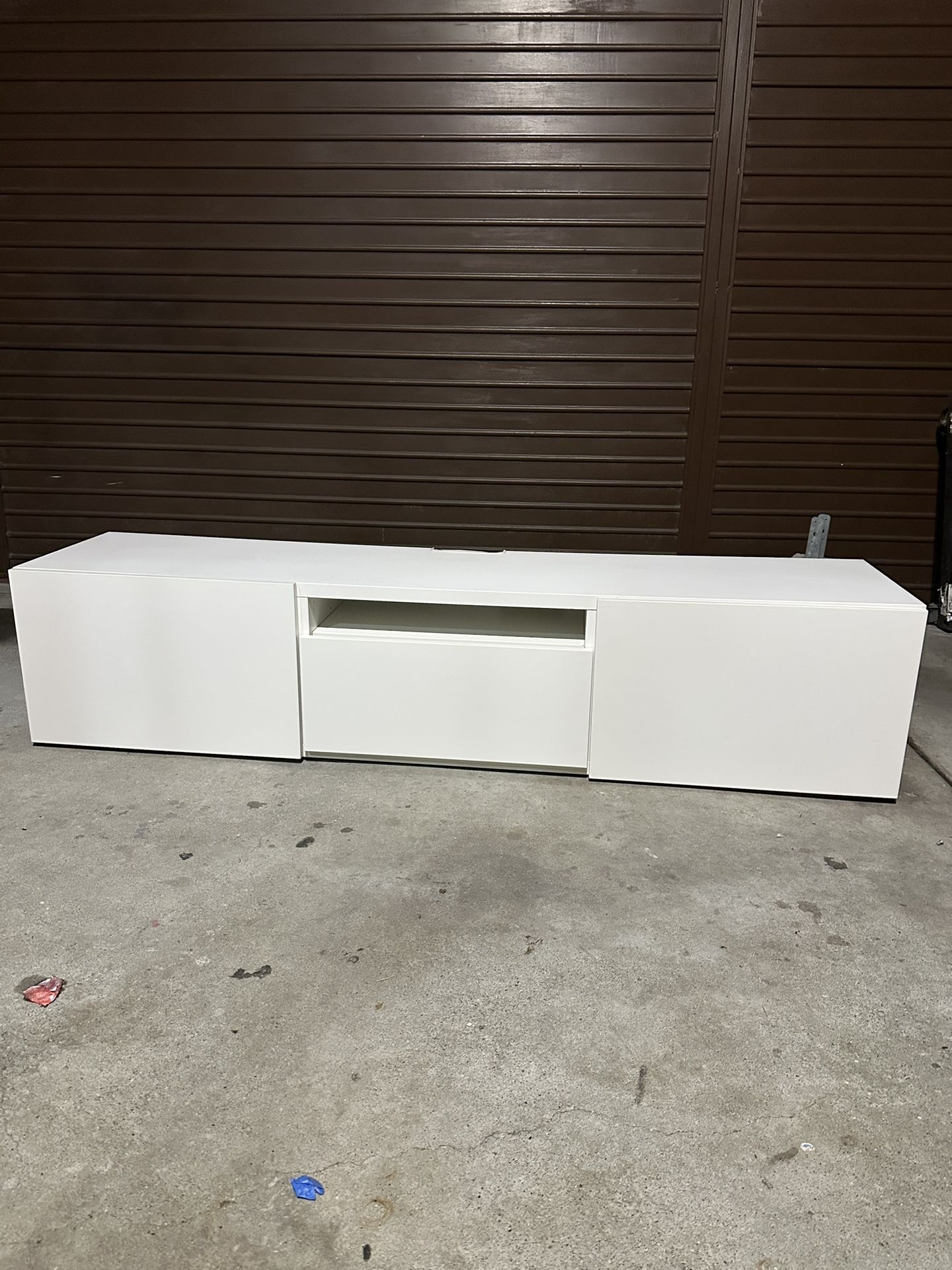 Ikea besta tv stand