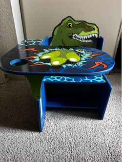 Kid Dino desk & chair