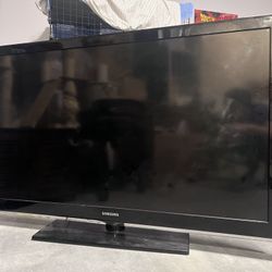 30 inch black samsung TV 