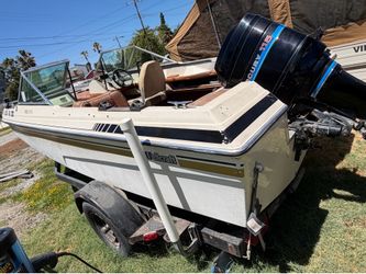 Well craft fishing boat