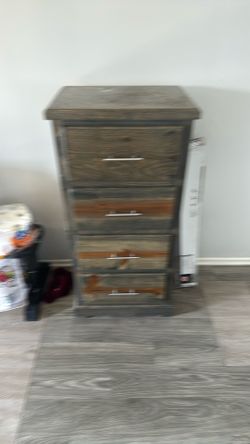 4 ft dresser