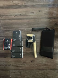 Coravin Model Two Elite Gold Wine Preservation System with refills
