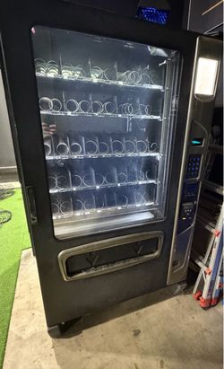 Refrigerator vending machine