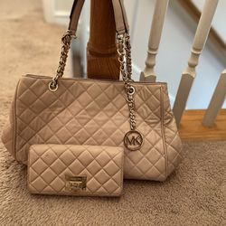 Michael kors purse and wallet
