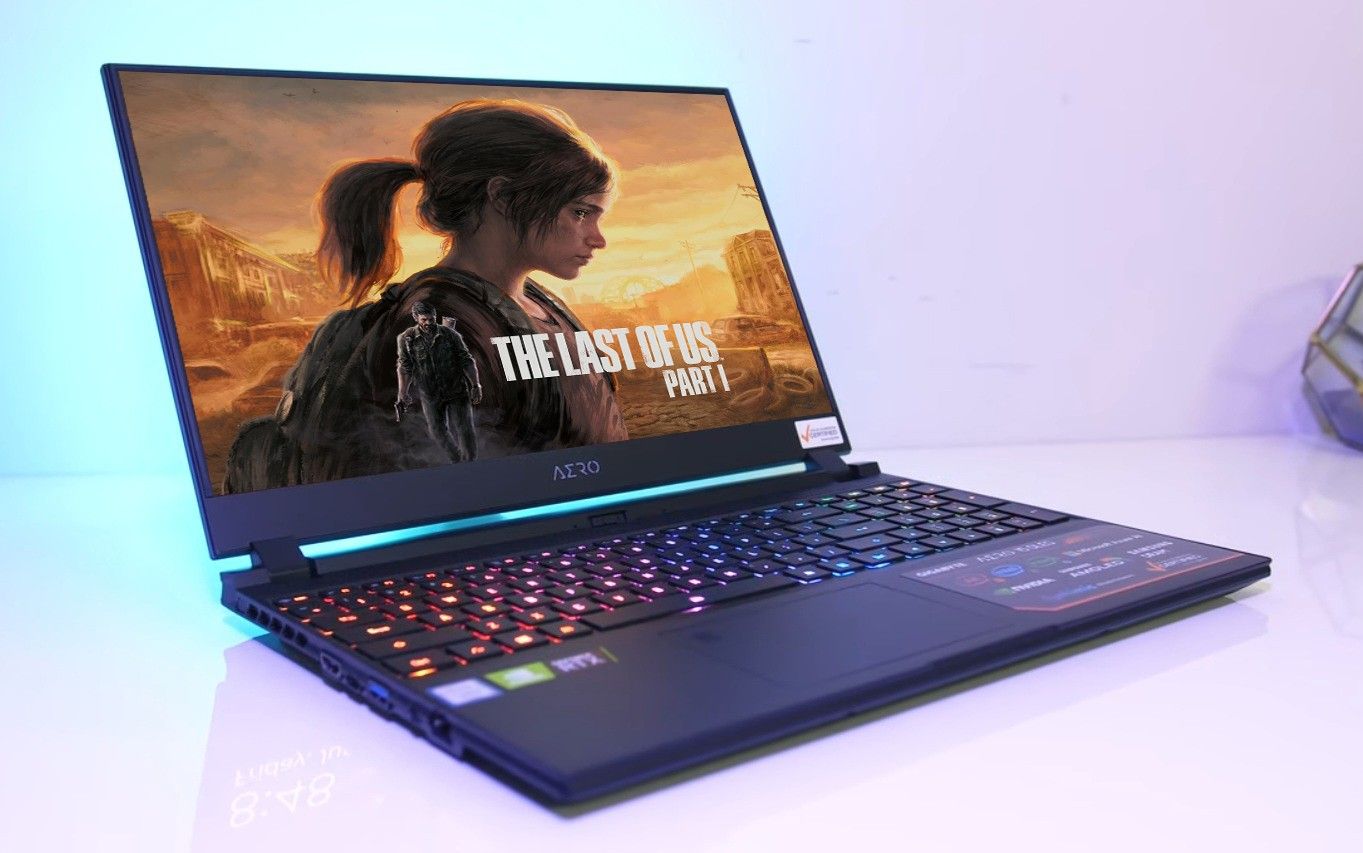 Gigabyte AERO 15 OLED Premium Gaming/Creator Laptop With 32gb RAM Intel Core i9 CPU and RTX 3080 GPU