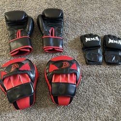 Boxing and MMA gear set