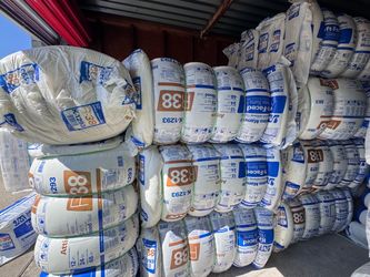 R38x24 Kraft faced insulation insolacion