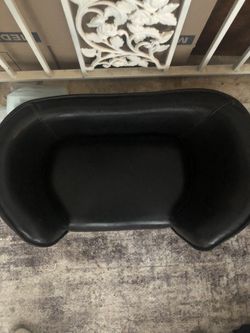 Black Leather Dog Lounger