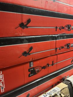 36 v trimmer milwaukee  c double charger and 2 batteries 8,0ah