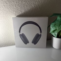 Brand New Sealed AirPod Max - Midnight