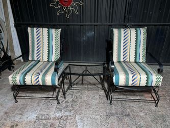 2 Metal Iron Rocking Chairs w/ Cushions & Middle Metal Table