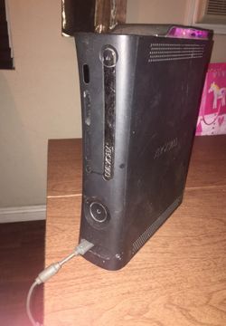 Xbox 360 with games