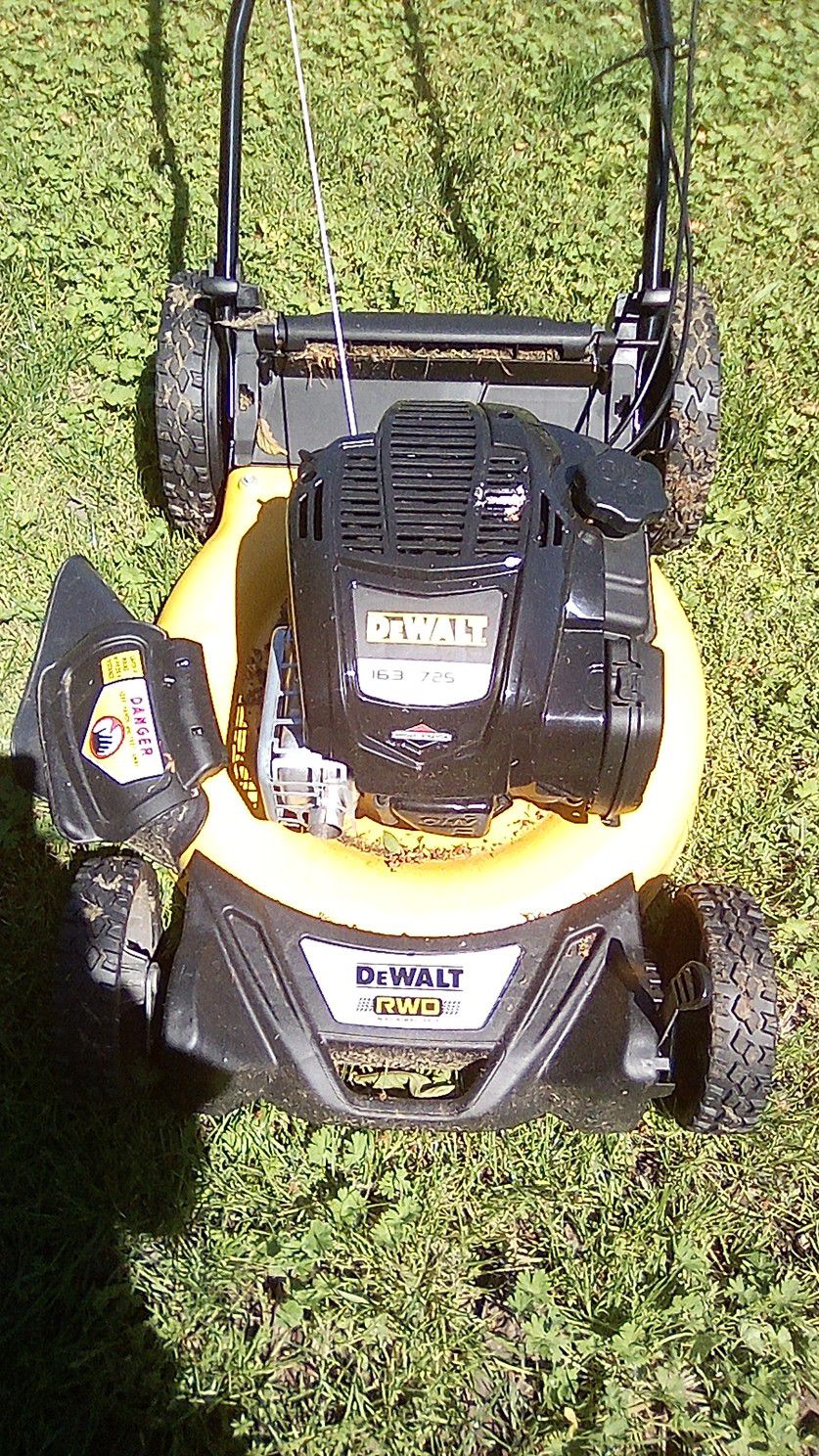 DeWalt RWD Lawnmower 