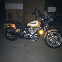 Honda Shadow 