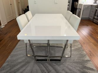 Dining Room Set With 4 Chairs