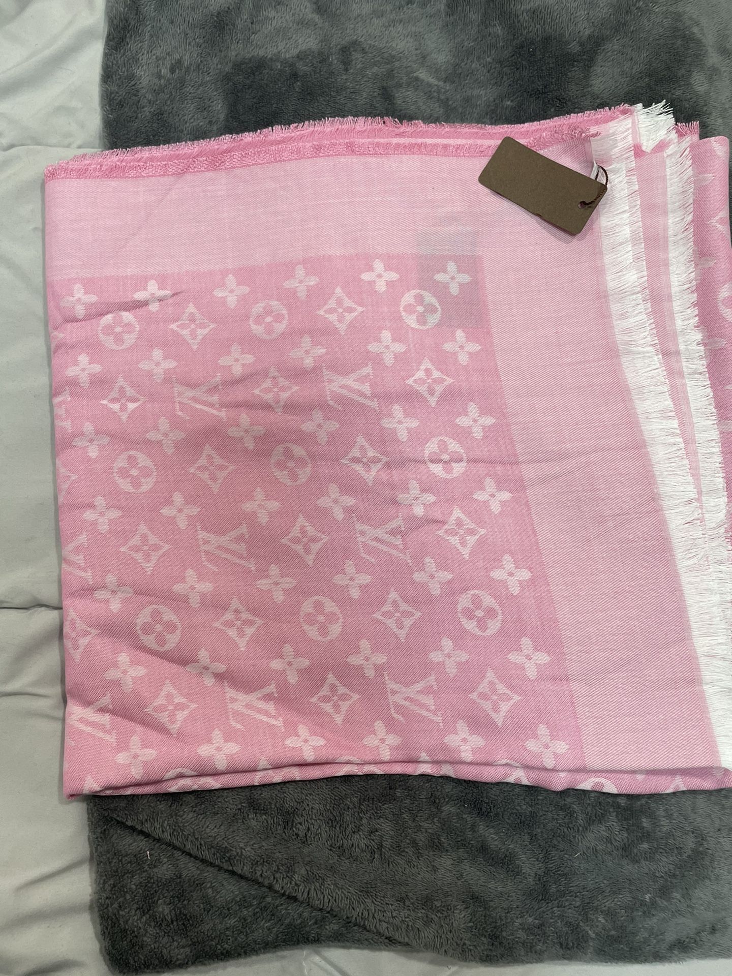 Louis Vuitton Shawl In Pink 