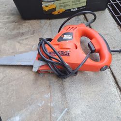 Black And Decker Navigator Saw 