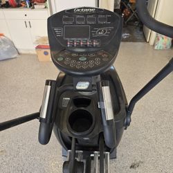 Octane Elliptical Machine 