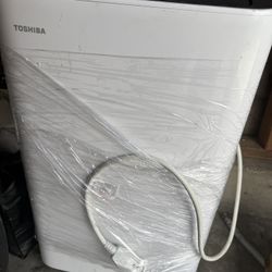 Toshiba 10,000 BTU Portable Air Conditioner 
