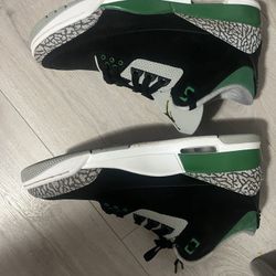 Jordan 3 Pine Green Size 11 OG Box