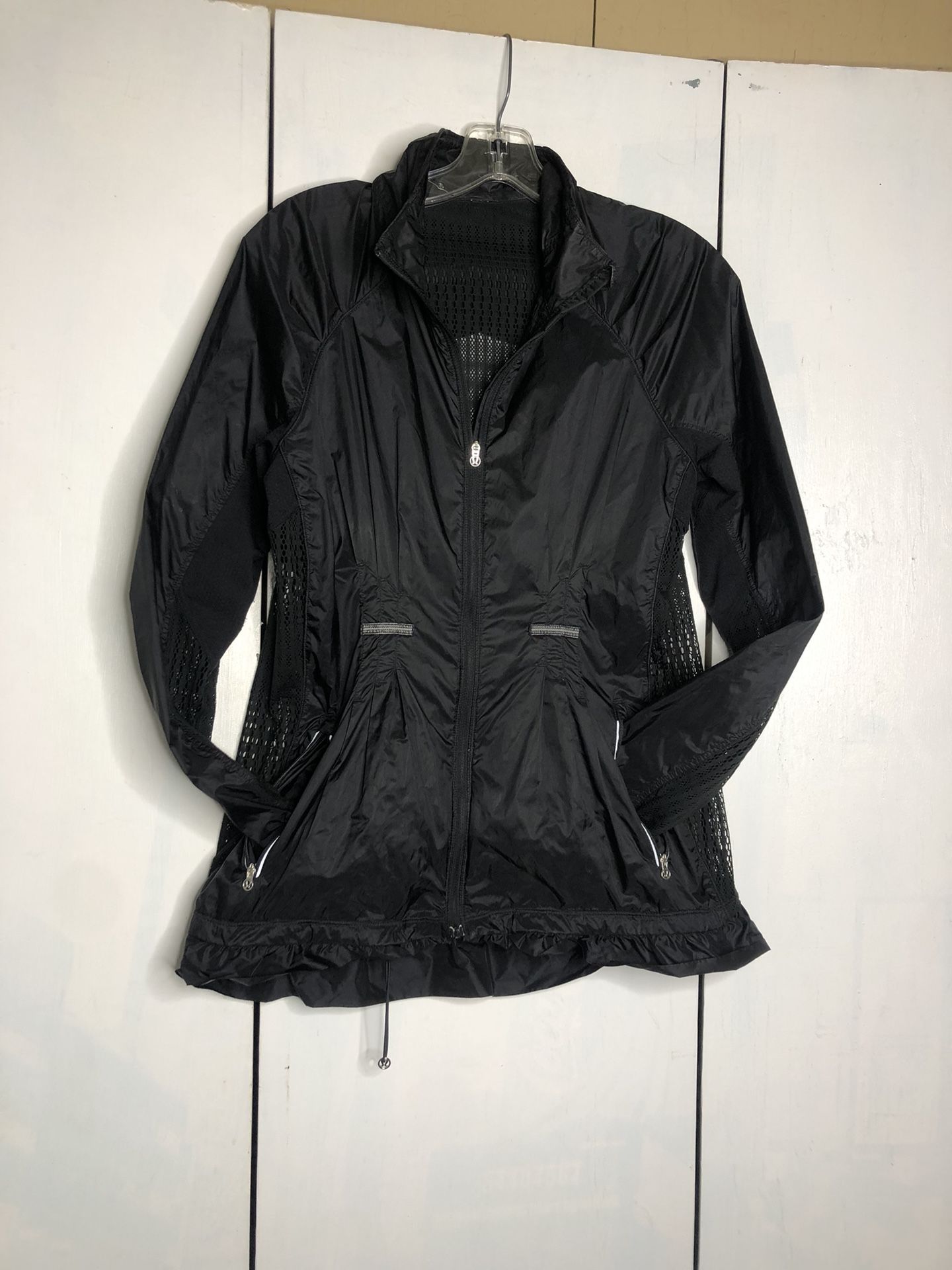 Lululemon Windbreaker Jacket Size 8