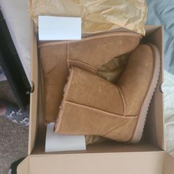 Size 10 Ugg Boots