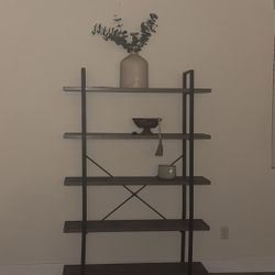 Bookshelf 