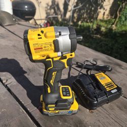 Dewalt  3/8 impact Gun