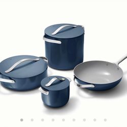 8-Piece Ceramic Set With Complimentary Storage