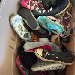 Kids Shoes / Lots Of Shoes