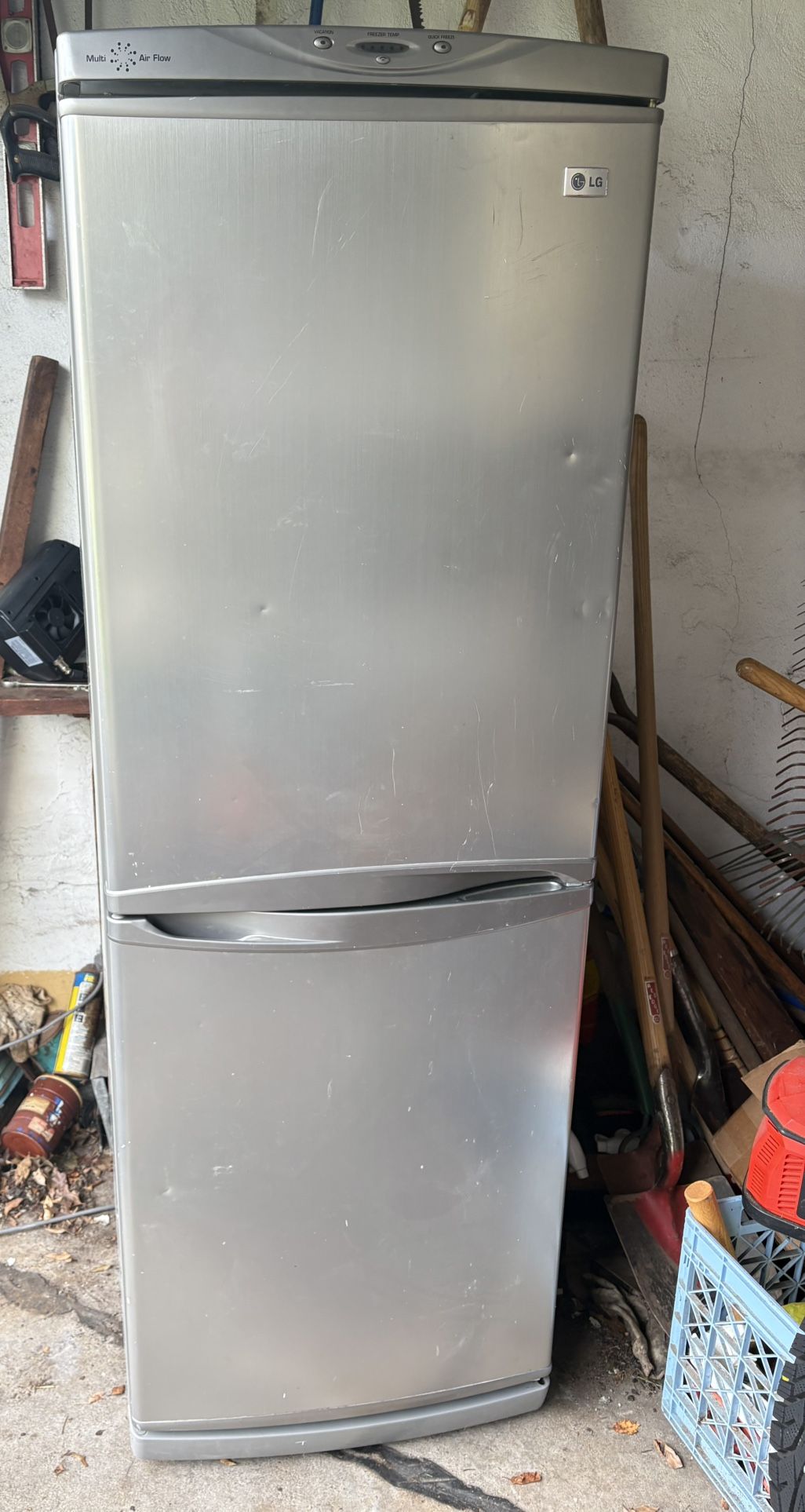 Refrigerator and freezer 